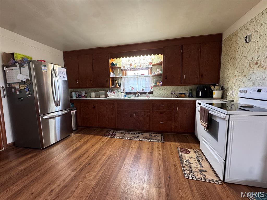 404 Locust Street Bloomfield, MO 63825 - Photo 4 of 31