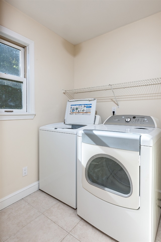 36 Brave Boat Harbor Road York, ME 03909 - Photo 13 of 29 Gallery Image 13