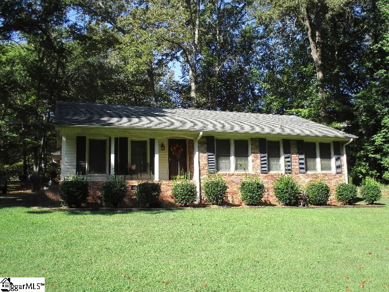 204 Woodbluff Road Laurens, SC 29360 - Photo 1 of 23