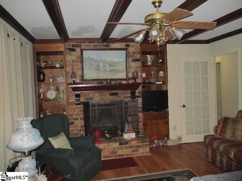 204 Woodbluff Road Laurens, SC 29360 - Photo 13 of 23