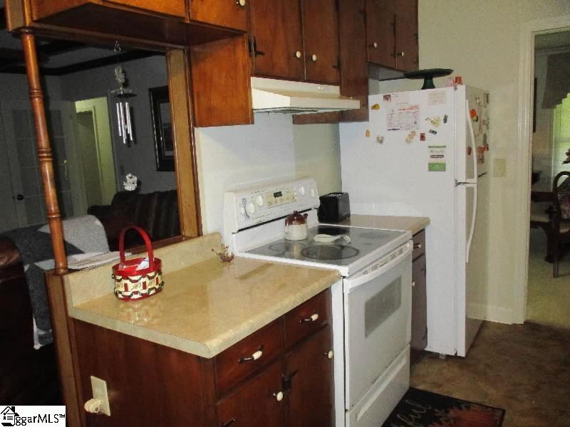 204 Woodbluff Road Laurens, SC 29360 - Photo 15 of 23