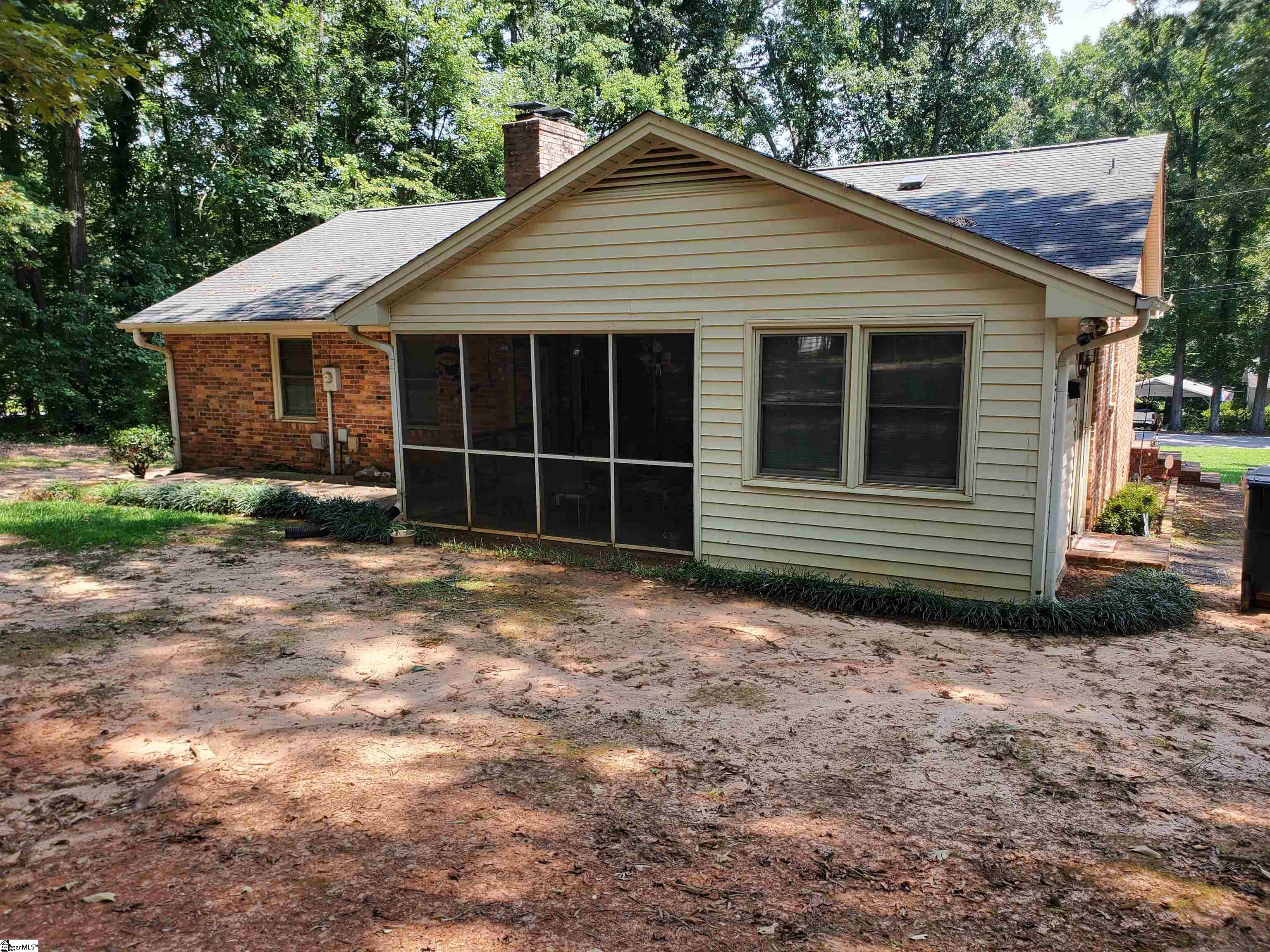 204 Woodbluff Road Laurens, SC 29360 - Photo 20 of 23