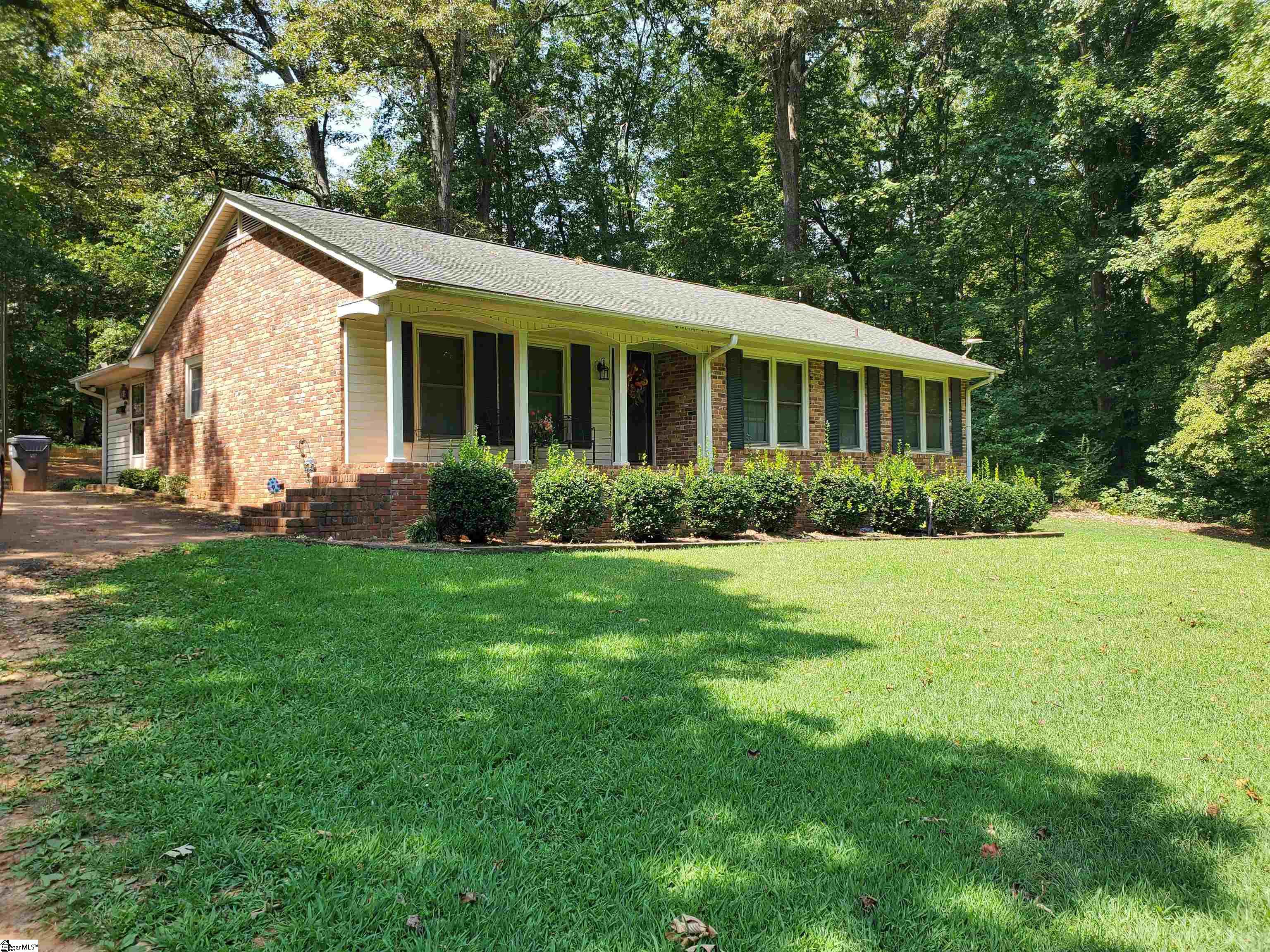 204 Woodbluff Road Laurens, SC 29360 - Photo 22 of 23