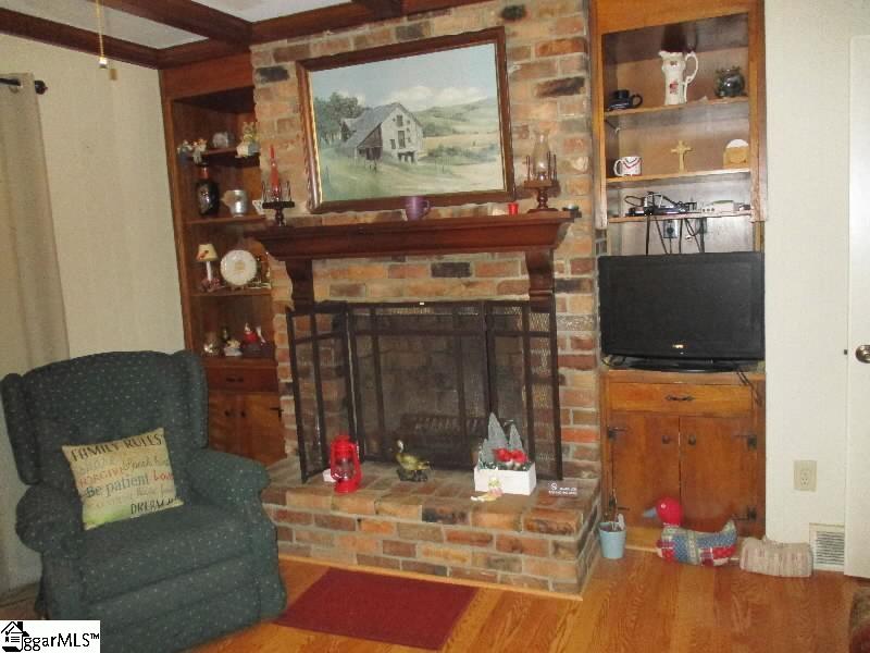 204 Woodbluff Road Laurens, SC 29360 - Photo 10 of 23