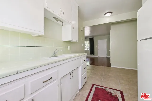 $1,825 | 1317 Wilcox Avenue, Unit B, Los Angeles, CA 90028