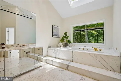 $2,500,000 | 9100 Aldershot Drive, Bethesda, MD 20817