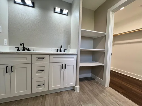 $2,000 | 14706 O Hara Drive, Houston, TX 77085
