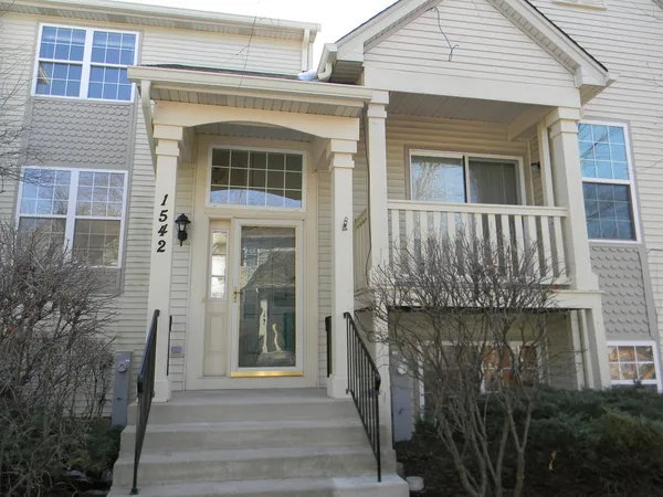 $2,000 | 1542 Sauganash Court, Gurnee, IL 60031