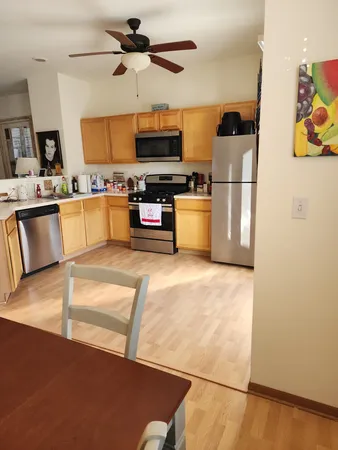 $2,000 | 1542 Sauganash Court, Gurnee, IL 60031