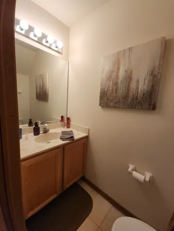 $2,000 | 1542 Sauganash Court, Gurnee, IL 60031