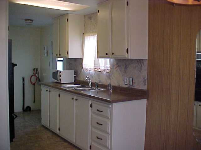9459 Mission Gorge Road, Unit 11 Santee, CA 92071 - Photo 5 of 10