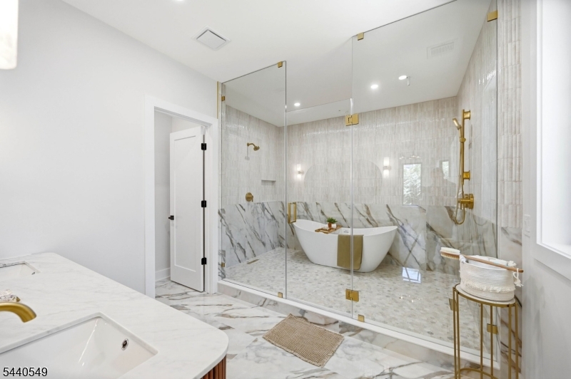 17 Briarwood Road Florham Park, NJ 07932 - Photo 31 of 33