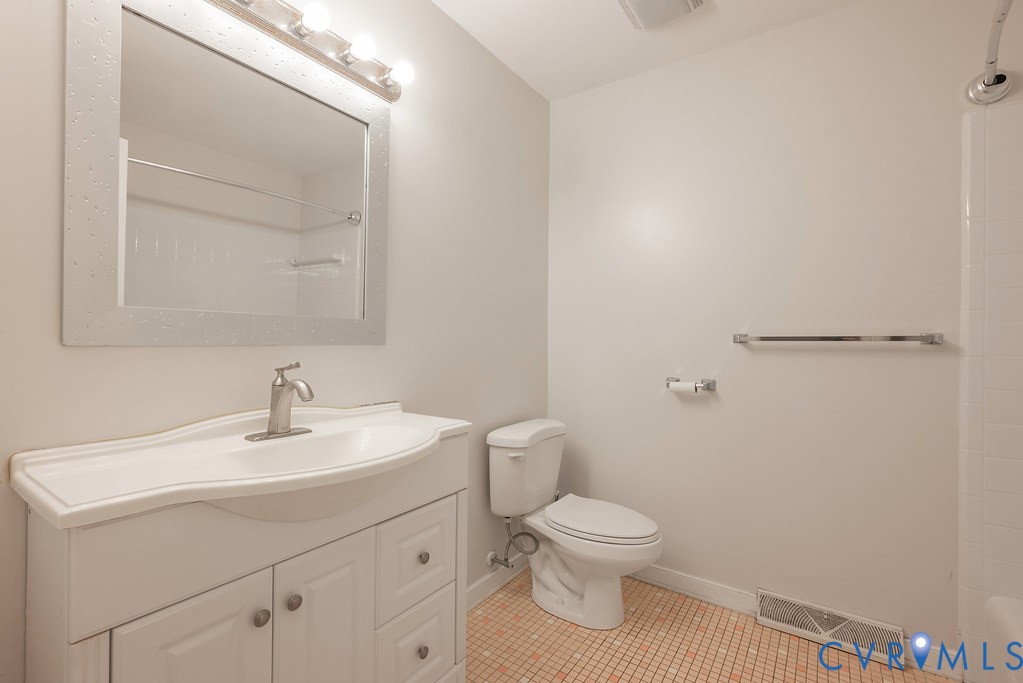 1011 Adkins Road North Chesterfield, VA 23236 - Photo 38 of 48 Gallery Image 38