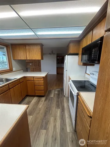 $625,000 | 2351 Admiral Road Northeast, Moses Lake, WA 98837