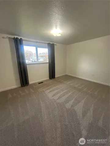 $625,000 | 2351 Admiral Road Northeast, Moses Lake, WA 98837