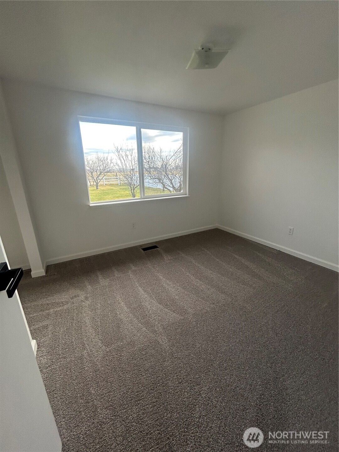 2351 Admiral Road Northeast Moses Lake, WA 98837 - Photo 21 of 39