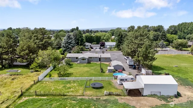 $625,000 | 2351 Admiral Road Northeast, Moses Lake, WA 98837