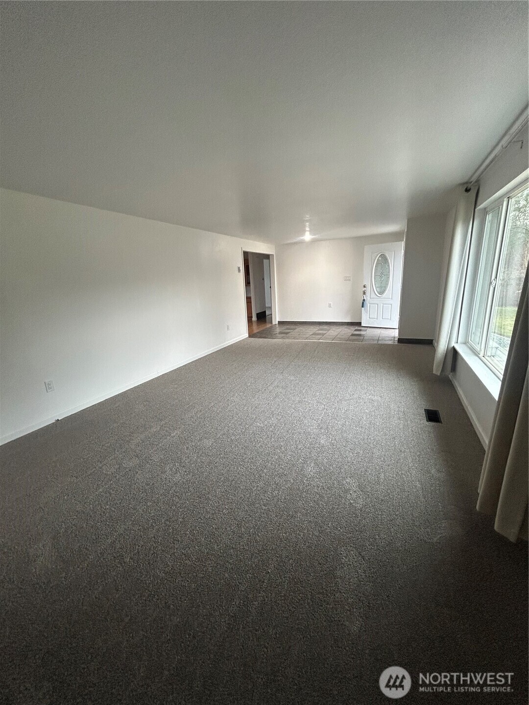 2351 Admiral Road Northeast Moses Lake, WA 98837 - Photo 6 of 39