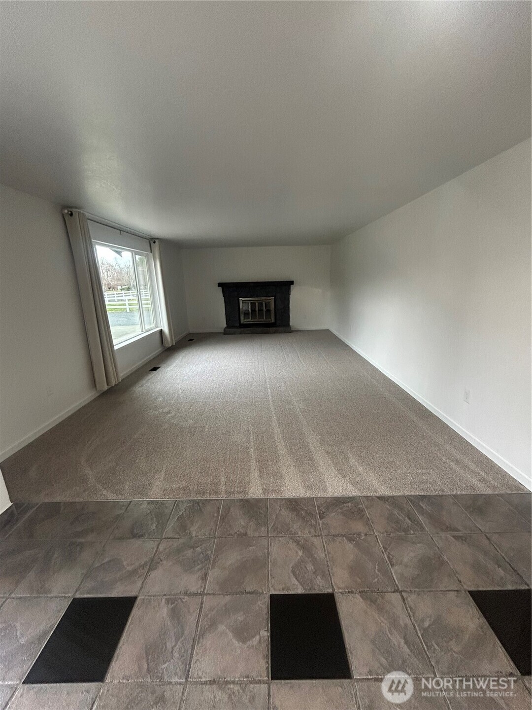 2351 Admiral Road Northeast Moses Lake, WA 98837 - Photo 7 of 39