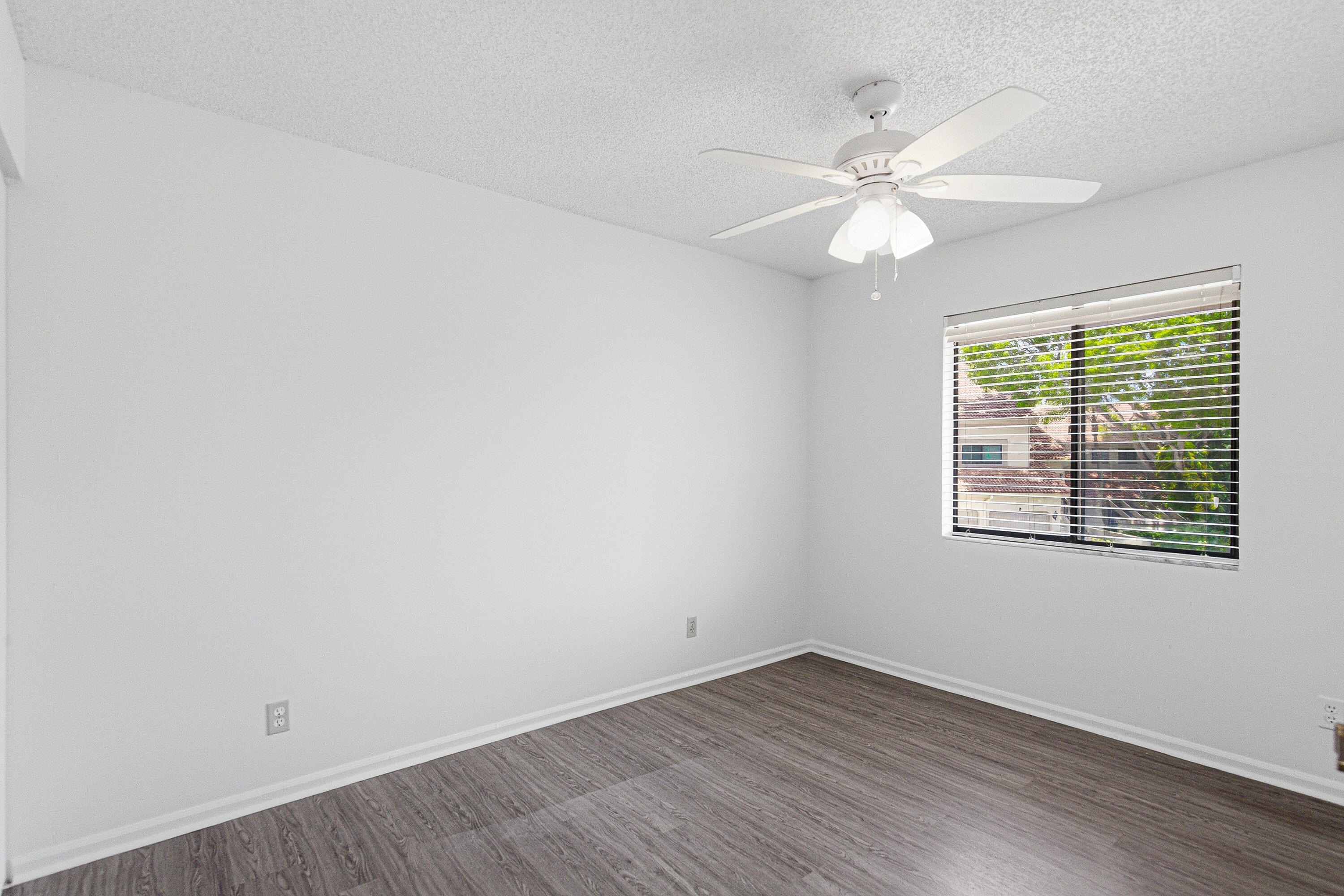 5530 Coach House Circle Boca Raton, FL 33486 - Photo 19 of 27 Bedroom2