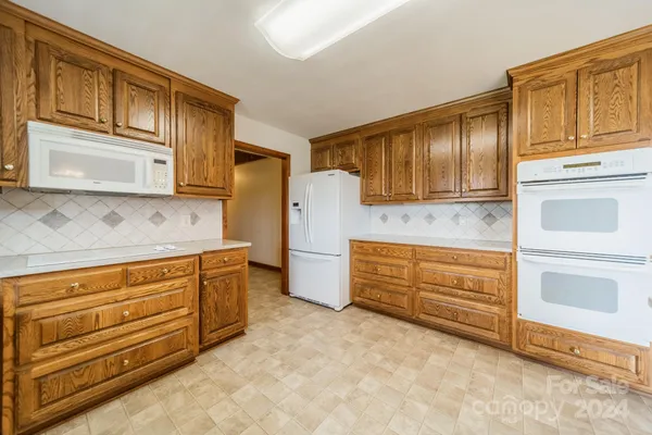 $1,300,000 | 24686 Barbees Grove Road, Oakboro, NC 28129