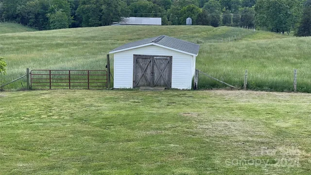a house view with a outdoor space
