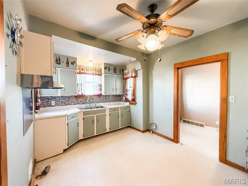 52 East St Louis Street Hoyleton, IL 62803 - Photo 11 of 41