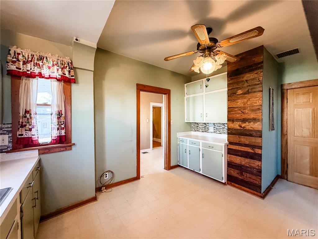 52 East St Louis Street Hoyleton, IL 62803 - Photo 14 of 41