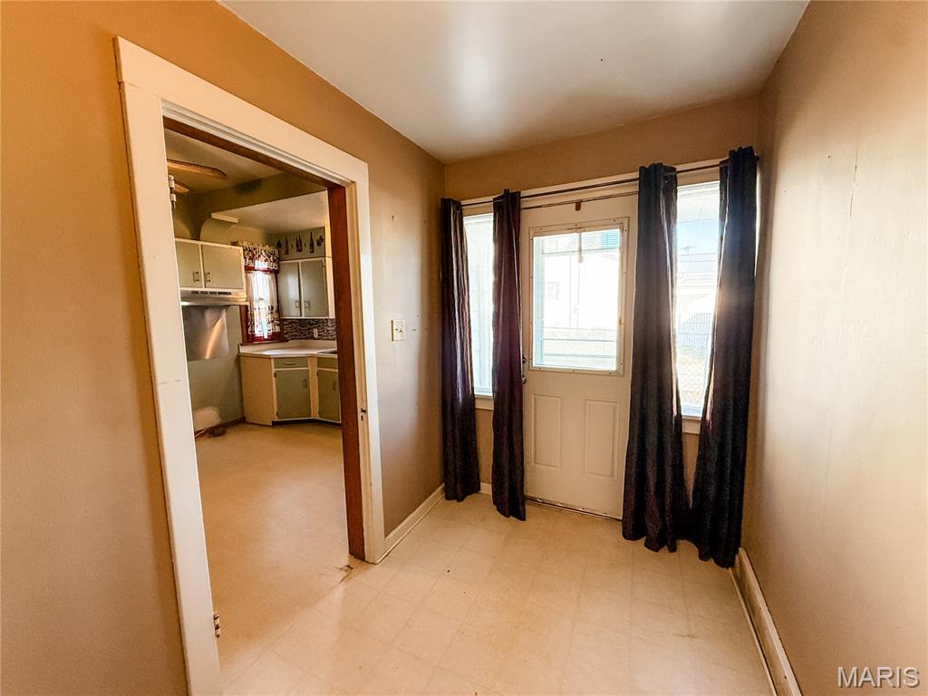 52 East St Louis Street Hoyleton, IL 62803 - Photo 15 of 41