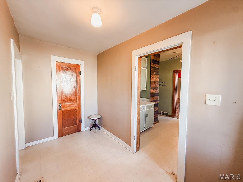 52 East St Louis Street Hoyleton, IL 62803 - Photo 16 of 41