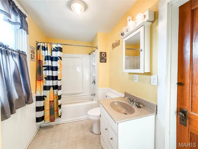 $125,000 | 52 East St Louis Street, Hoyleton, IL 62803