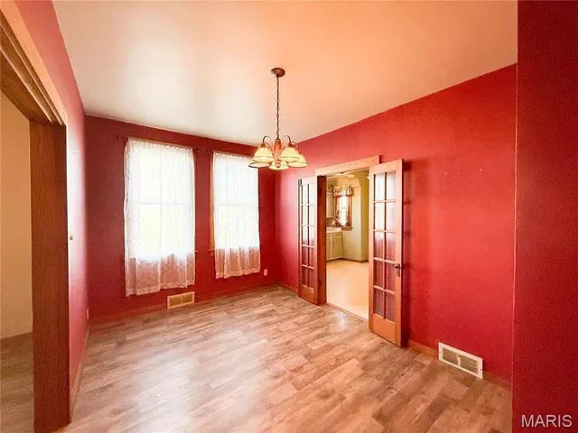 $125,000 | 52 East St Louis Street, Hoyleton, IL 62803