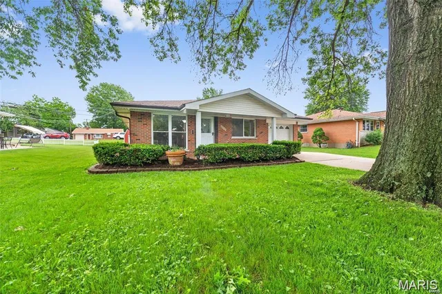 $259,900 | 9928 Bonton Drive, Affton, MO 63123