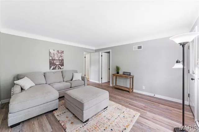 $259,900 | 9928 Bonton Drive, Affton, MO 63123