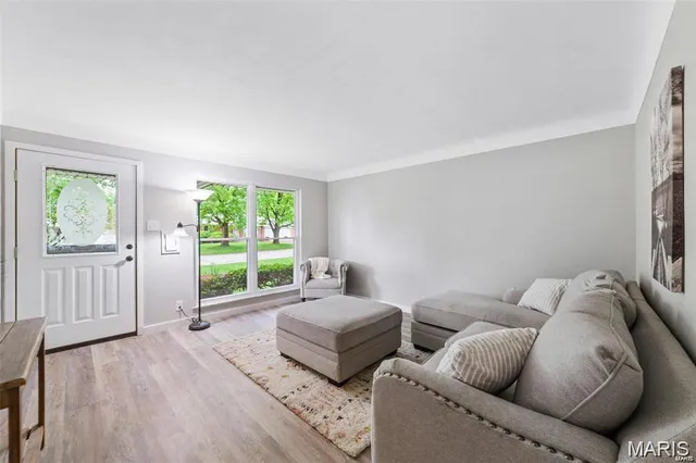 $259,900 | 9928 Bonton Drive, Affton, MO 63123