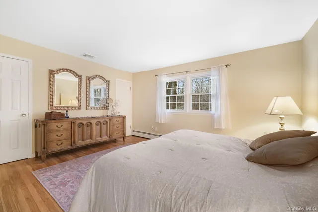 $875,000 | 15 Marget Ann Lane, Montebello, NY 10901