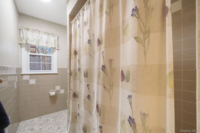 $875,000 | 15 Marget Ann Lane, Montebello, NY 10901