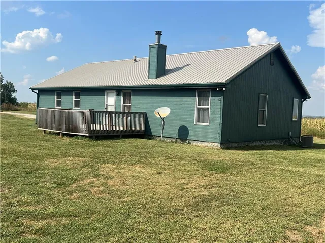 $265,000 | 21414 155th Street, Pattonsburg, MO 64670