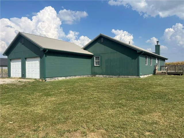 $265,000 | 21414 155th Street, Pattonsburg, MO 64670