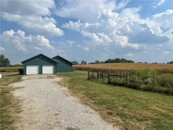 $254,500 | 21414 155th Street, Pattonsburg, MO 64670