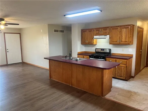 $254,500 | 21414 155th Street, Pattonsburg, MO 64670