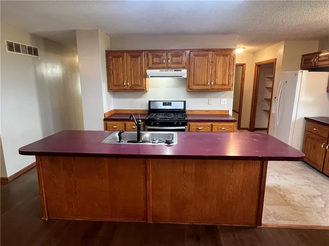 $265,000 | 21414 155th Street, Pattonsburg, MO 64670