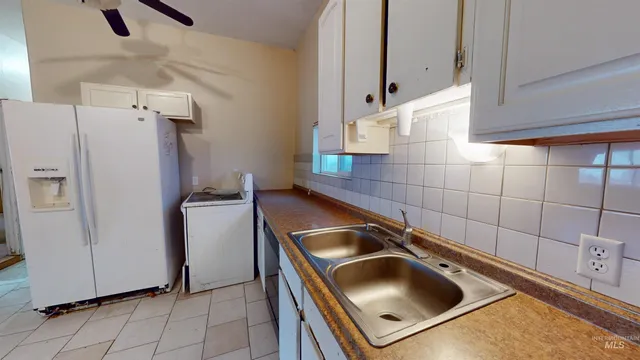 $210,000 | 1410 S Street, Heyburn, ID 83336