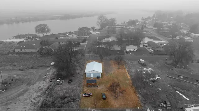 $210,000 | 1410 S Street, Heyburn, ID 83336