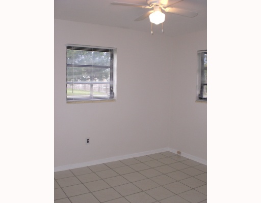 329 Davis Road Palm Springs, FL 33461 - Photo 6 of 11 Additional Photo