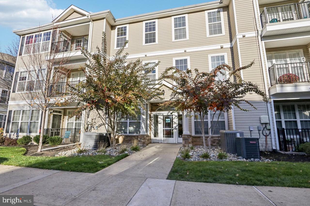 front view of house with a yard