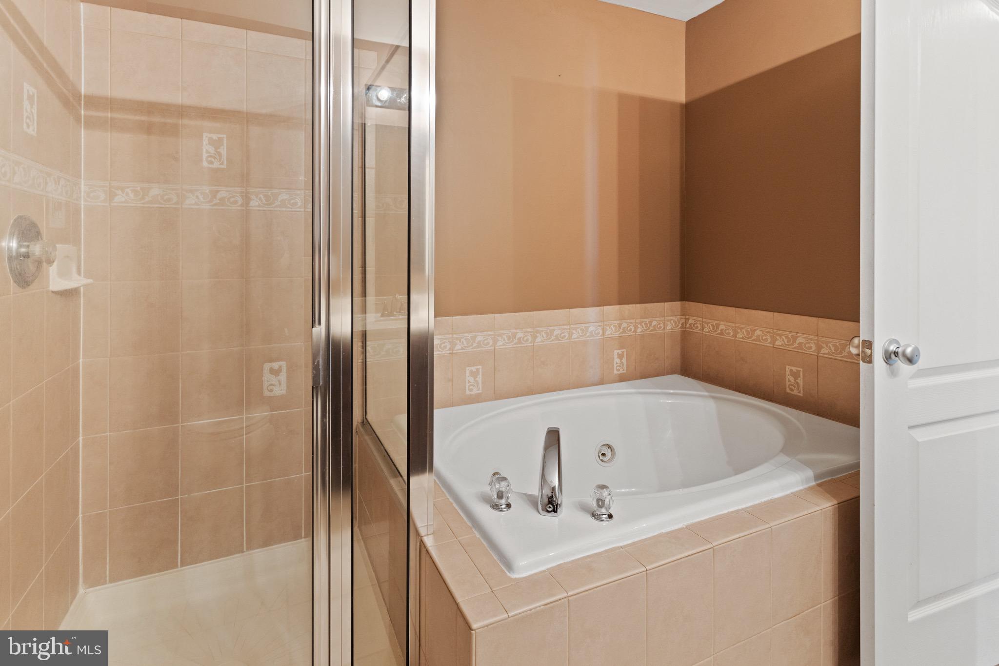 35 Cypress Point Road Mount Holly, NJ 08060 - Photo 27 of 49 Master Bathroom