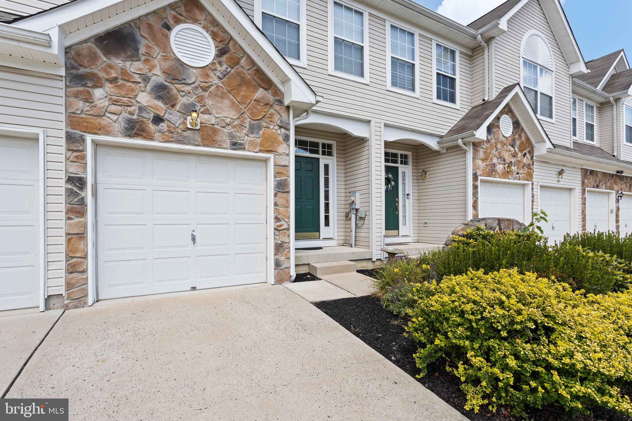 35 Cypress Point Road Mount Holly, NJ 08060 - Photo 3 of 49 Gallery Image 3