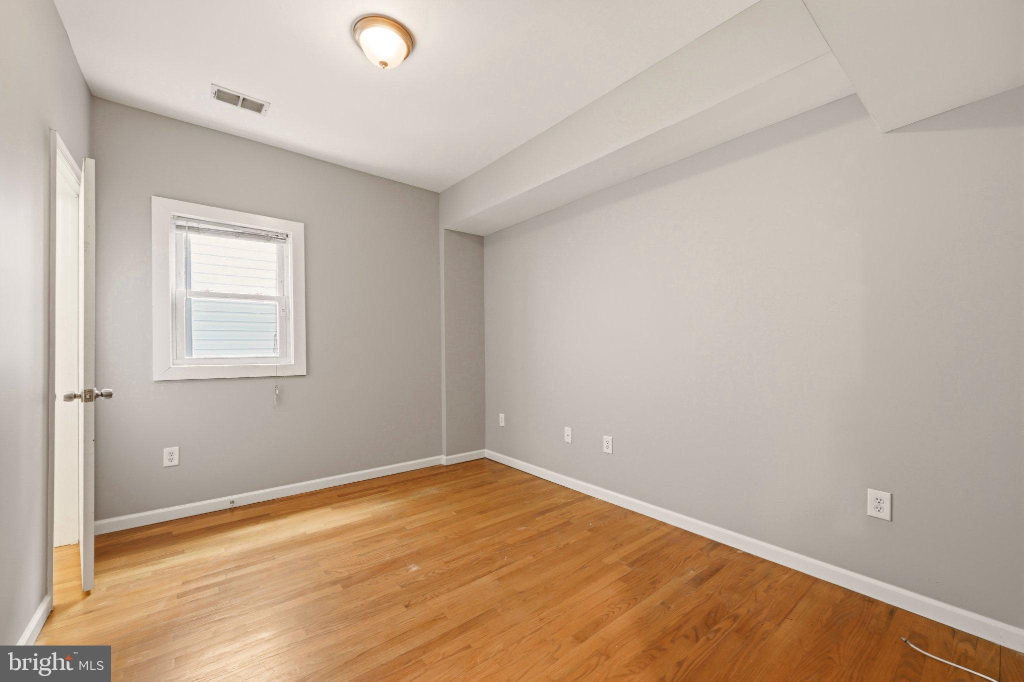737 Morton Street Northwest Washington, DC 20010 - Photo 16 of 36 Bright and airy blank canvas room.