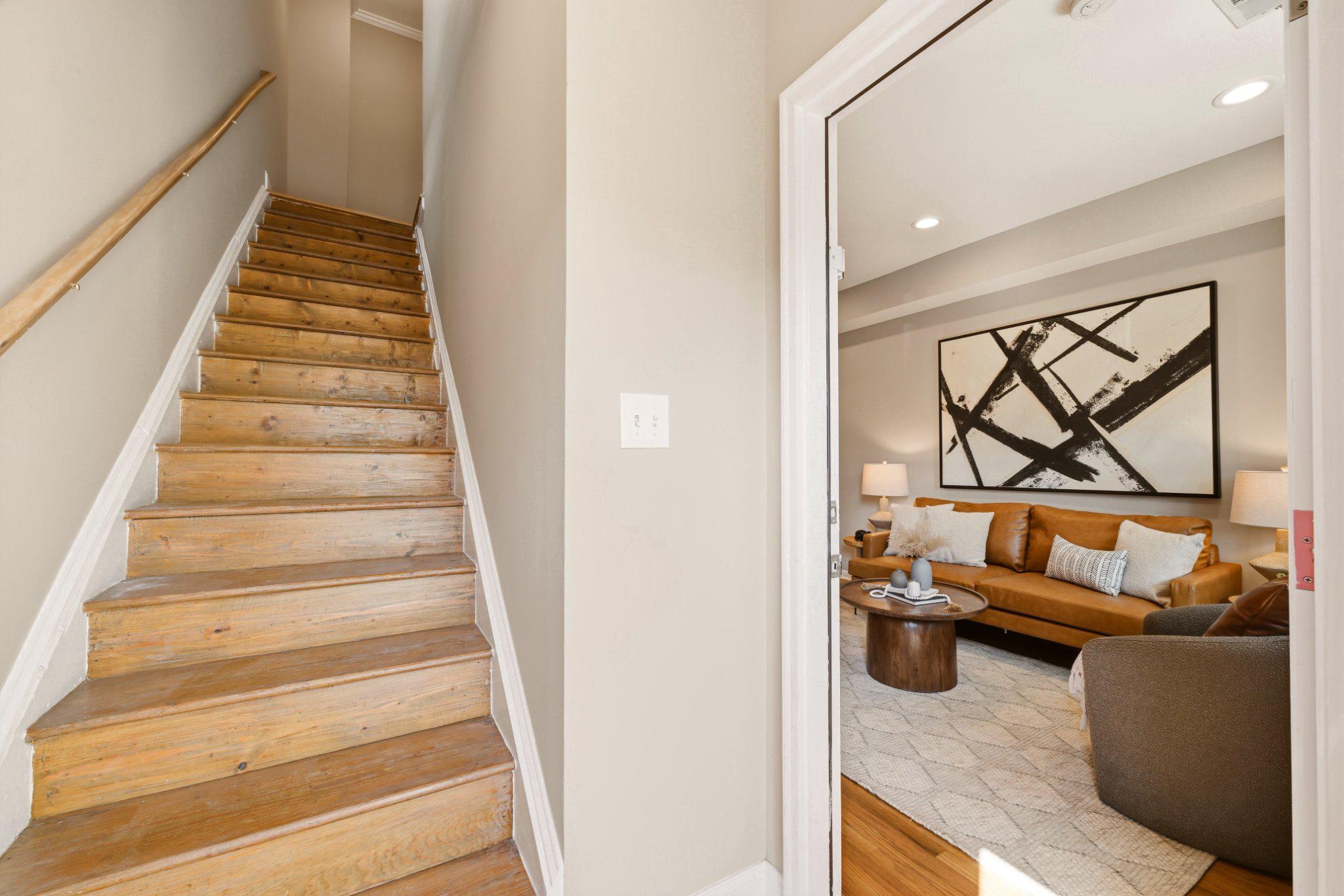 737 Morton Street Northwest Washington, DC 20010 - Photo 4 of 36 Inviting entryway, 1st floor 2bd/1.5ba apartment